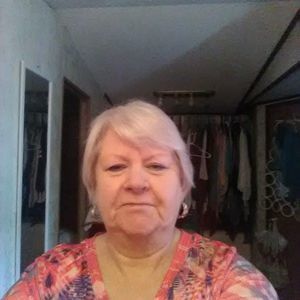 Meet your Posher, Janet